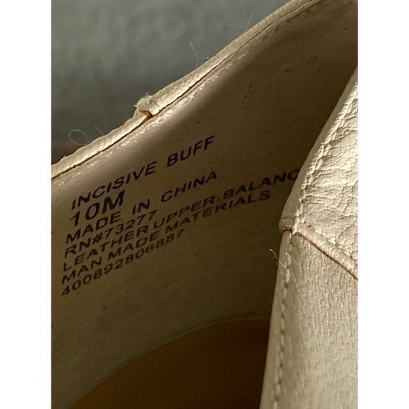 Simply Vera Wang Flats Womens 10 Nude Gold Buckle Slip On Work Shoes Elegant - Picture 3 of 11